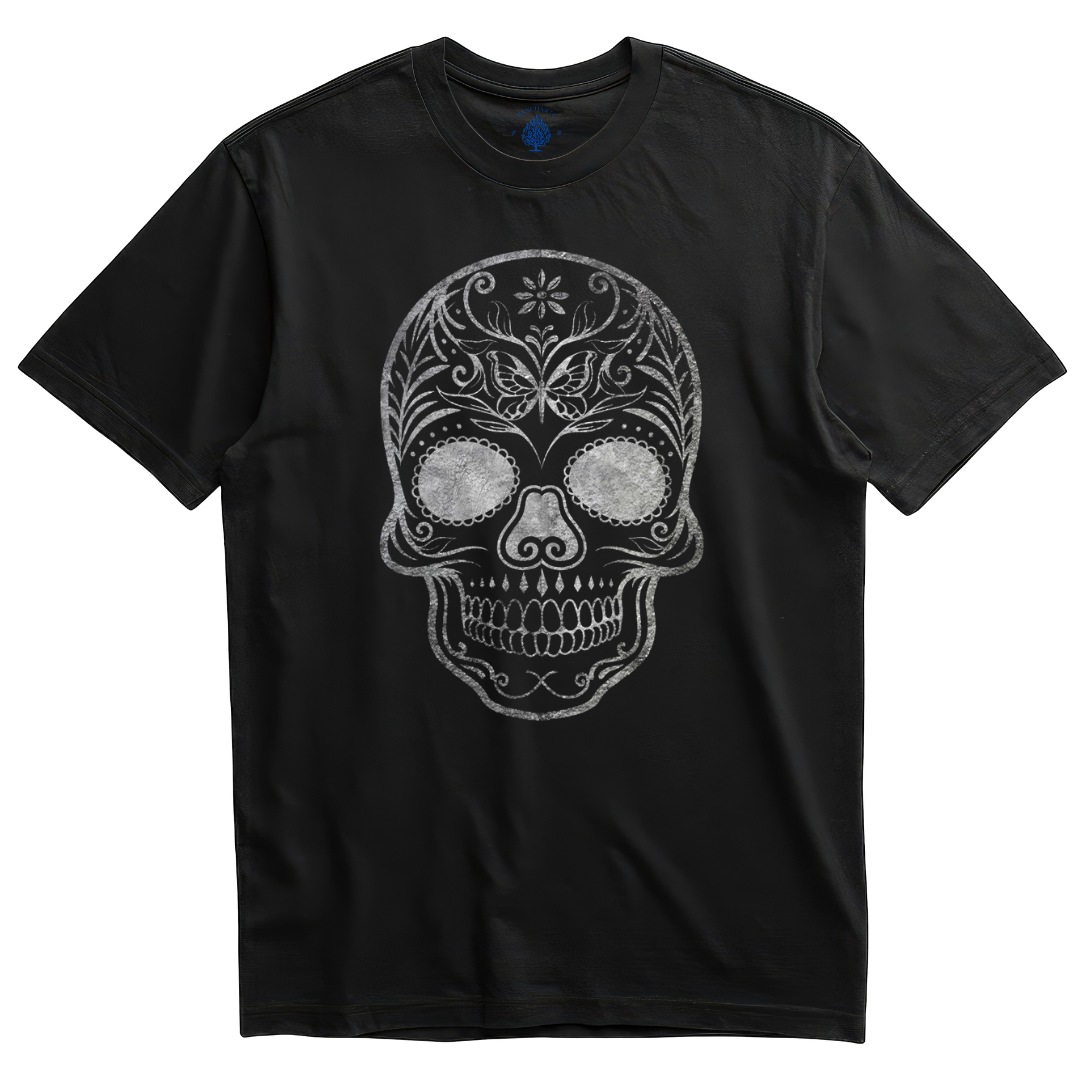 Playera negra calavera plateada con mariposa